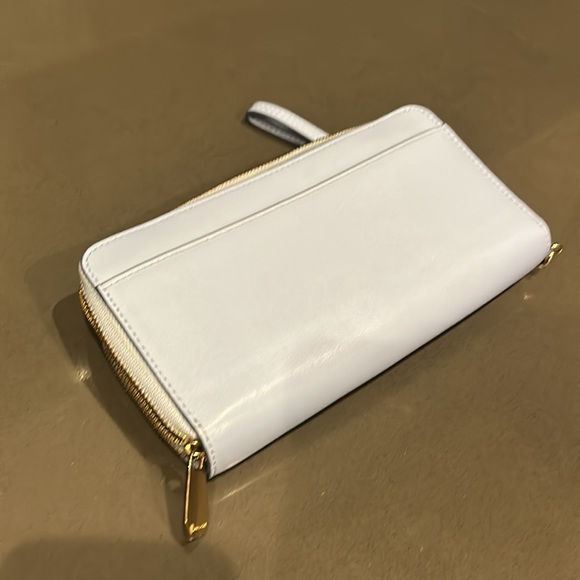 Authentic Coach wallet / wristlet. Brand new. ( SB 1) - Picture 7 of 8